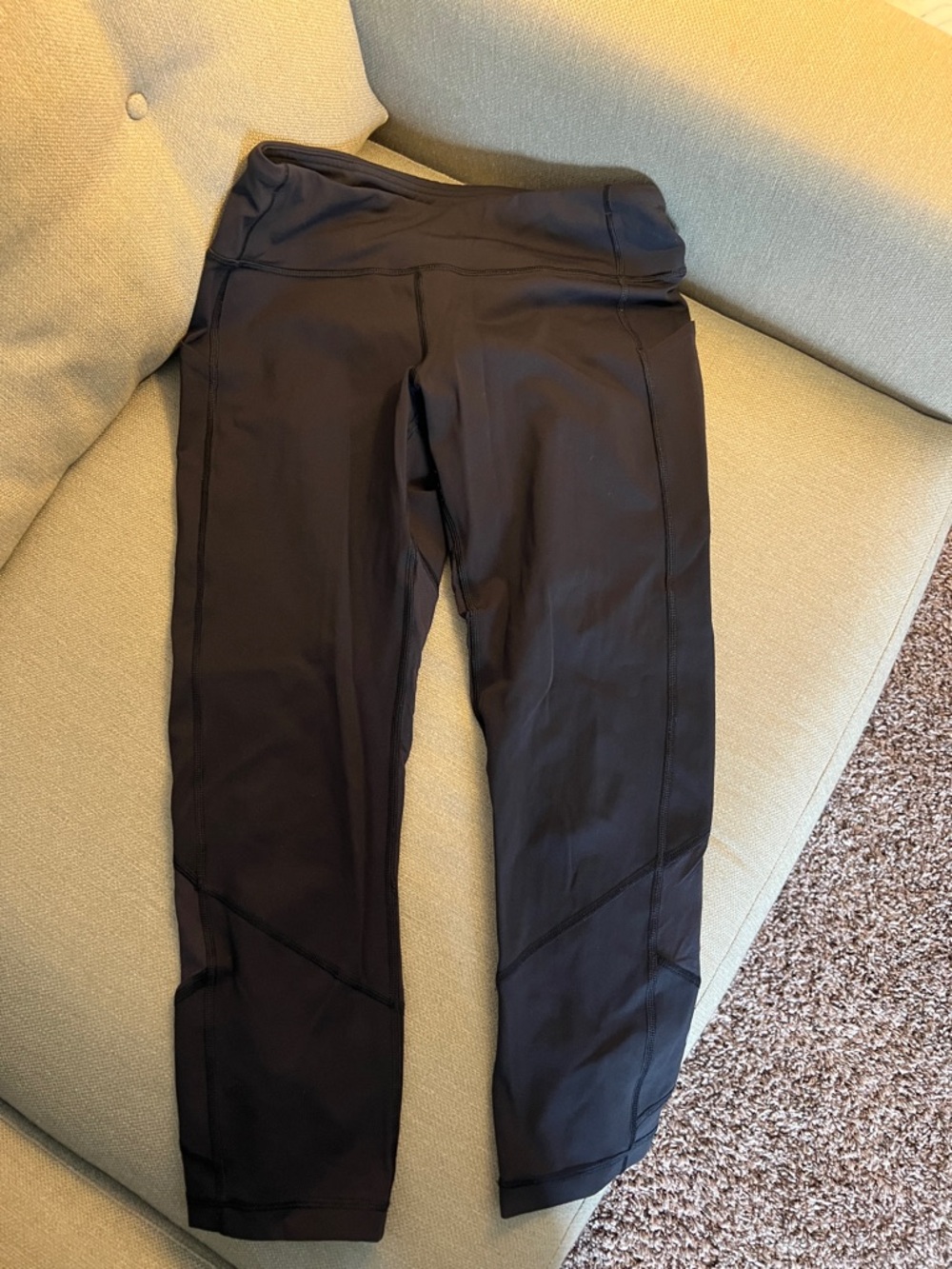 lululemon athletica Black mid-rise Leggings with pockets size 8